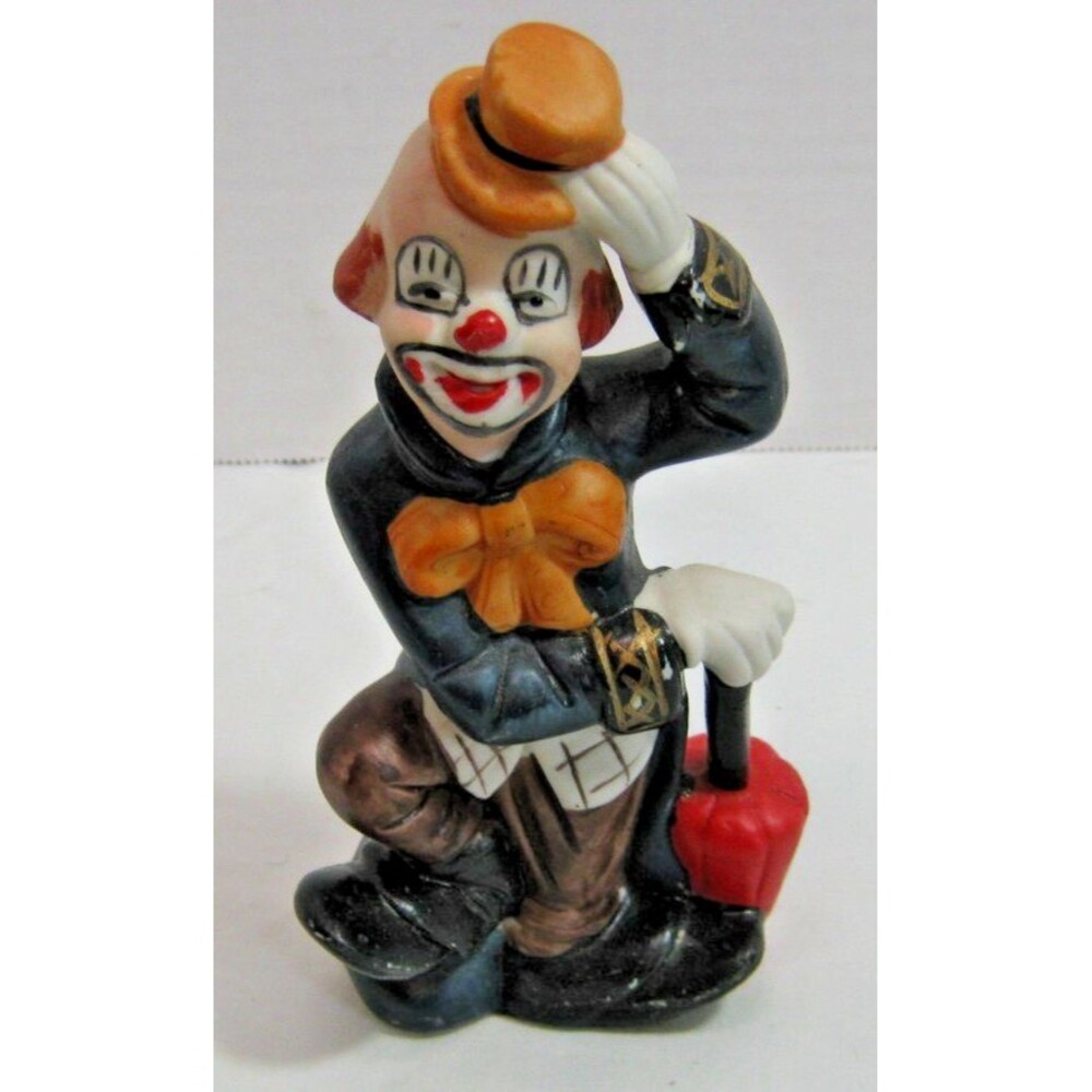 Vintage UOGC Taiwan Ceramic Hand Painted Circus Clown Figurine Umbrella 7.5"T